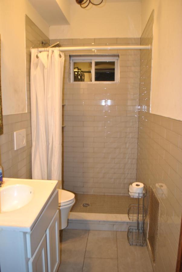 Ewr Airport Multilevel Guest House Room With 2-3 Beds Newark Kültér fotó