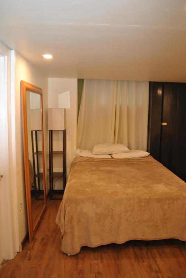 Ewr Airport Multilevel Guest House Room With 2-3 Beds Newark Kültér fotó